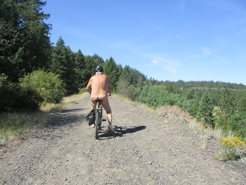 Palouse to Cascades State Park Trail
(formerly Iron Horse State Park Trail) 2